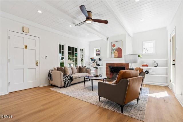 799 N Craig Avenue, Pasadena, CA 91104