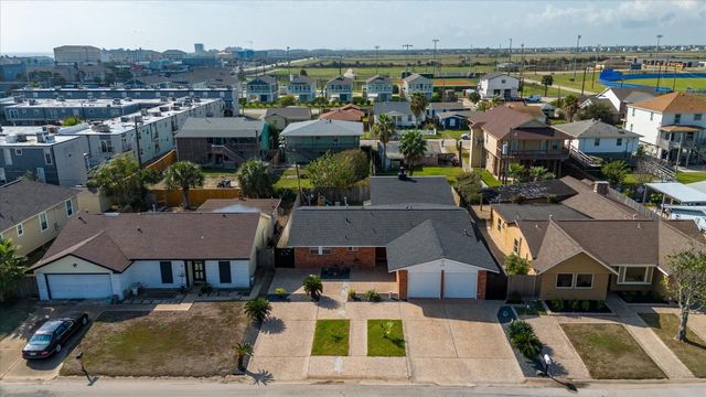 3415 80th Street, Galveston, TX 77551