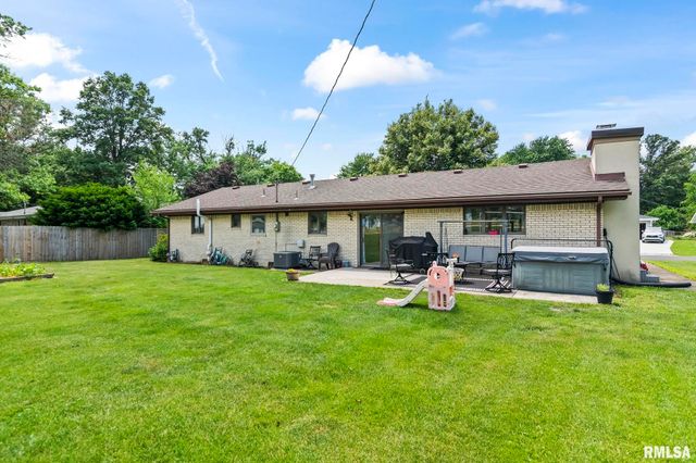 29 BIRCH Drive, Chatham, IL 62629