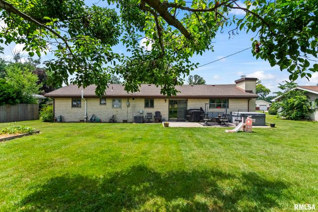 29 BIRCH Drive, Chatham, IL 62629
