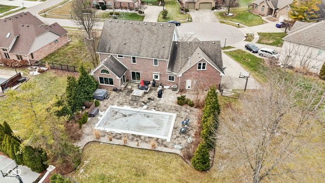 4155 S Siefert Court, New Palestine, IN 46163