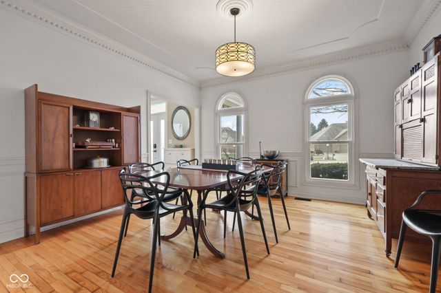 4155 S Siefert Court, New Palestine, IN 46163