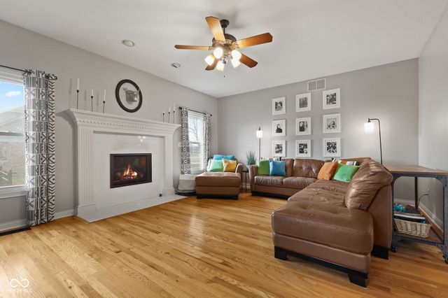 4155 S Siefert Court, New Palestine, IN 46163