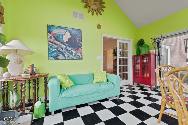 4155 S Siefert Court, New Palestine, IN 46163