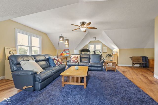 4155 S Siefert Court, New Palestine, IN 46163