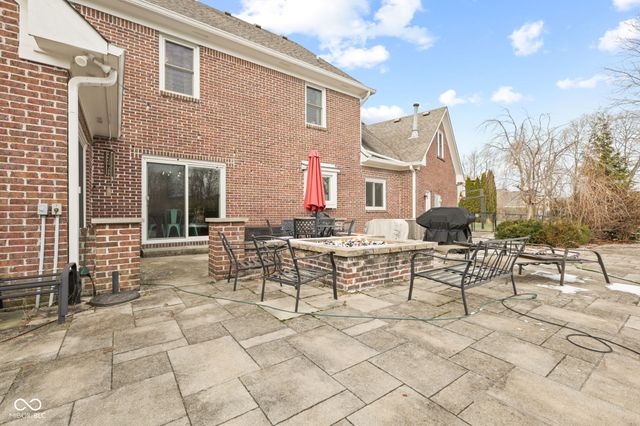 4155 S Siefert Court, New Palestine, IN 46163