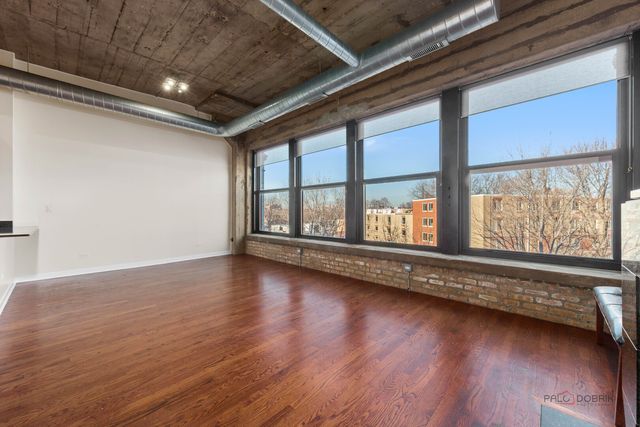 1151 W 14th Place 332, Chicago, IL 60608