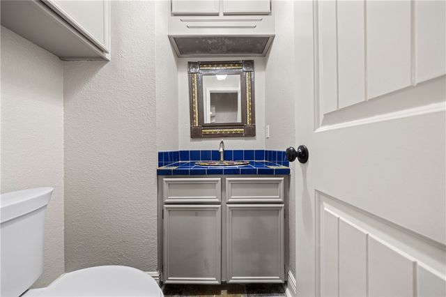 2242 Bird Island Dr, Corpus Christi, TX 78418