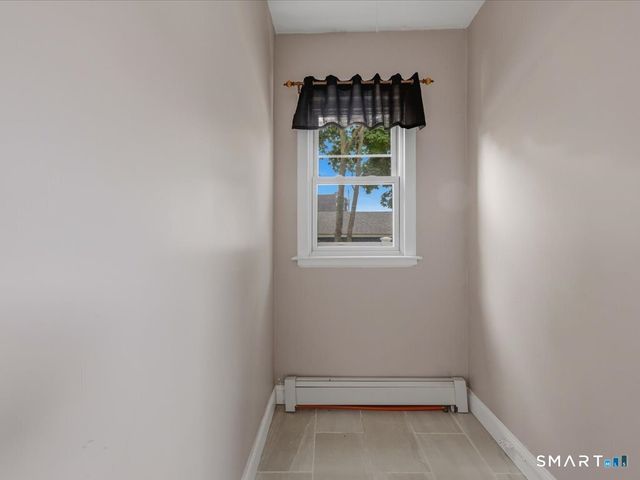 26 Limerick Street, New Haven, CT 06513