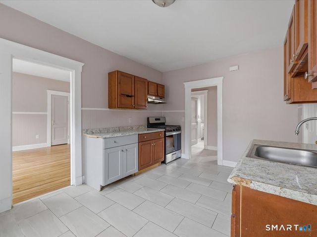 26 Limerick Street, New Haven, CT 06513