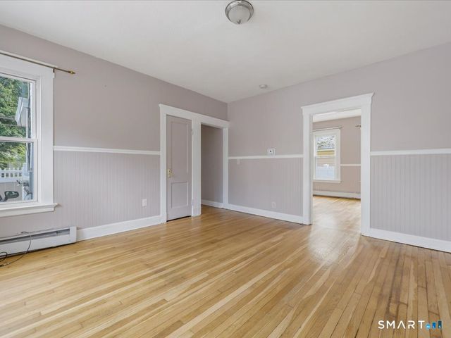26 Limerick Street, New Haven, CT 06513