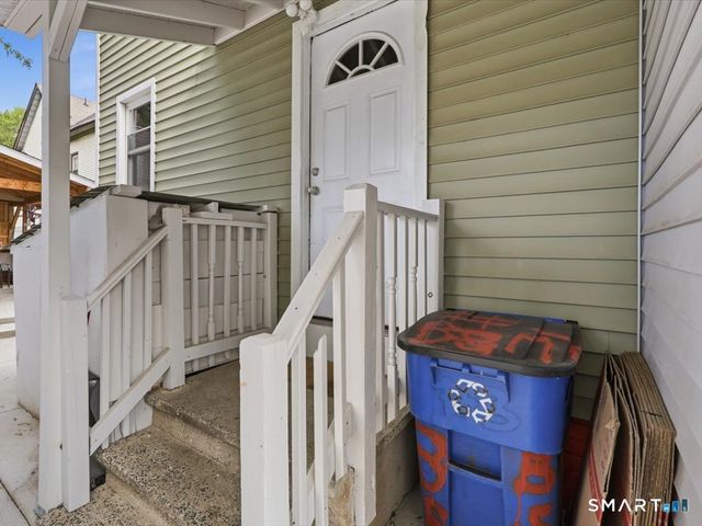 26 Limerick Street, New Haven, CT 06513