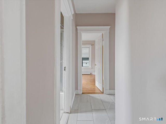 26 Limerick Street, New Haven, CT 06513