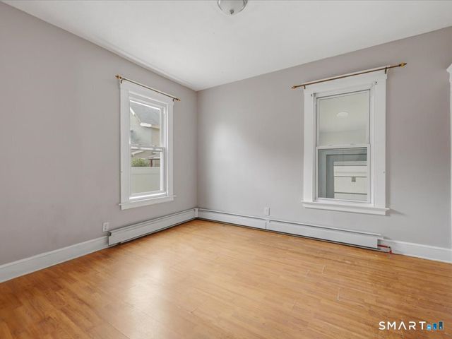 26 Limerick Street, New Haven, CT 06513