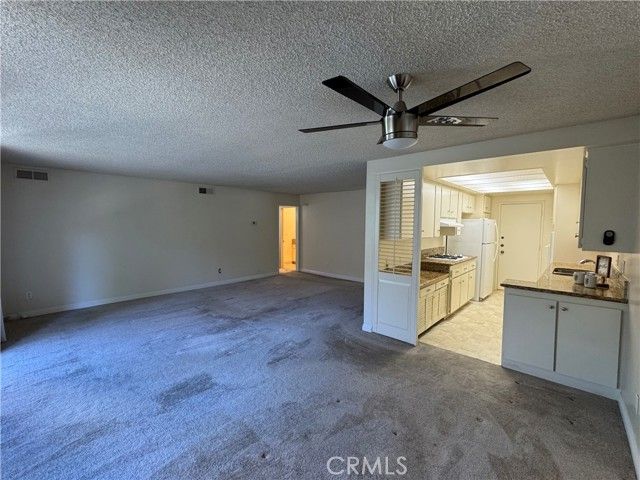 330 W California Boulevard 203, Pasadena, CA 91105