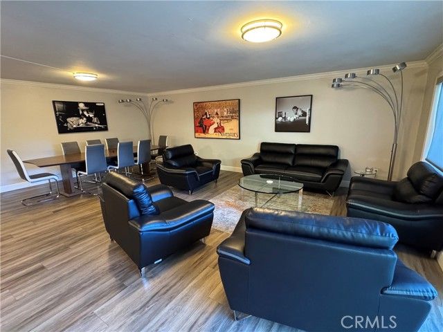 330 W California Boulevard 203, Pasadena, CA 91105