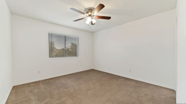 16246 Galloping Oak Knl, Selma, TX 78154