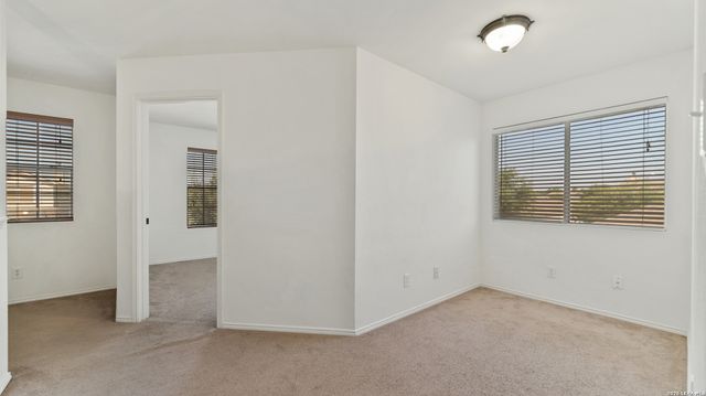 16246 Galloping Oak Knl, Selma, TX 78154