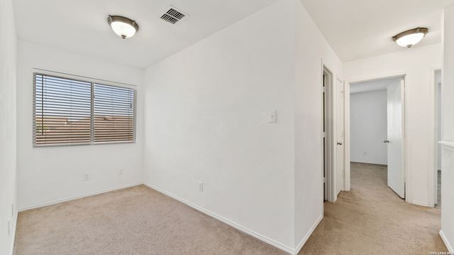 16246 Galloping Oak Knl, Selma, TX 78154