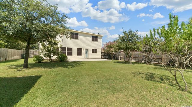 16246 Galloping Oak Knl, Selma, TX 78154