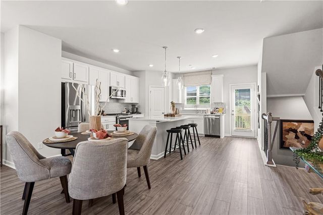 2823 Rosehall Way, Lawrenceville, GA 30044