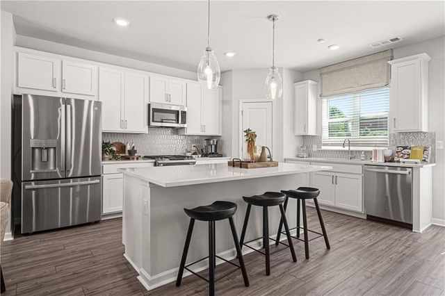 2823 Rosehall Way, Lawrenceville, GA 30044