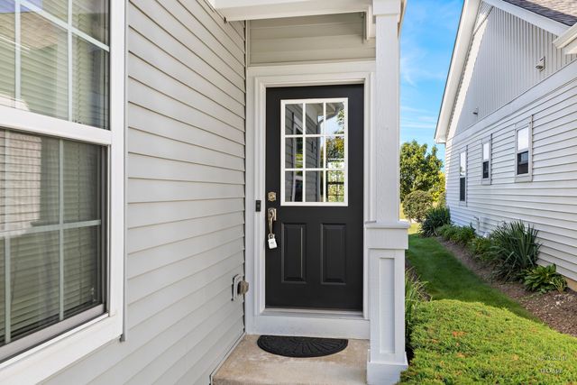 2904 Payton Crossing, Johnsburg, IL 60051