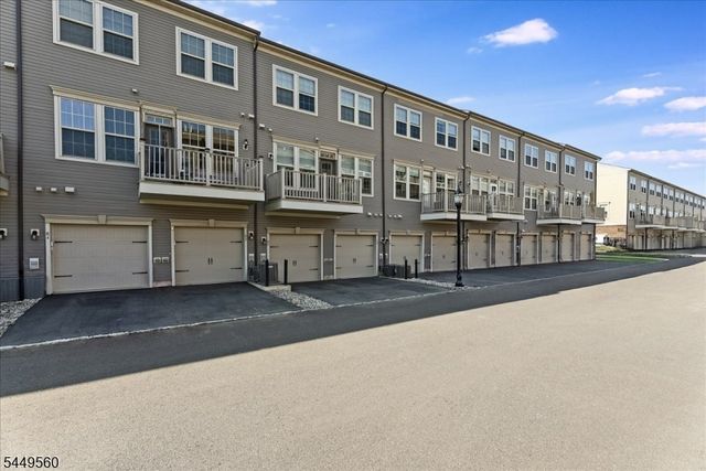 78 Leahy Dr, Wood-ridge Boro, NJ 07075