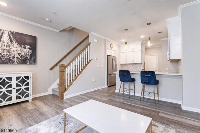78 Leahy Dr, Wood-ridge Boro, NJ 07075
