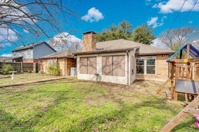 202 Morene Avenue, Waxahachie, TX 75165