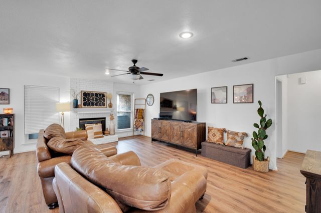 202 Morene Avenue, Waxahachie, TX 75165