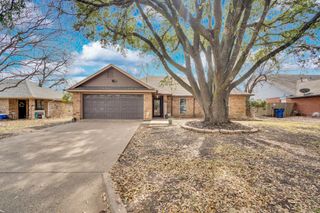 202 Morene Avenue, Waxahachie, TX 75165