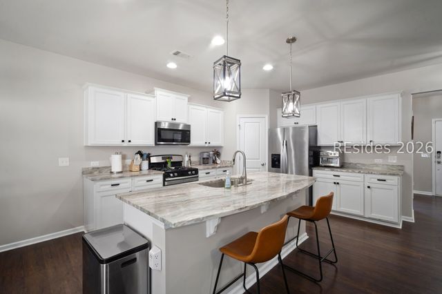 10 Coosawhatchie Way, Beaufort, SC 29906