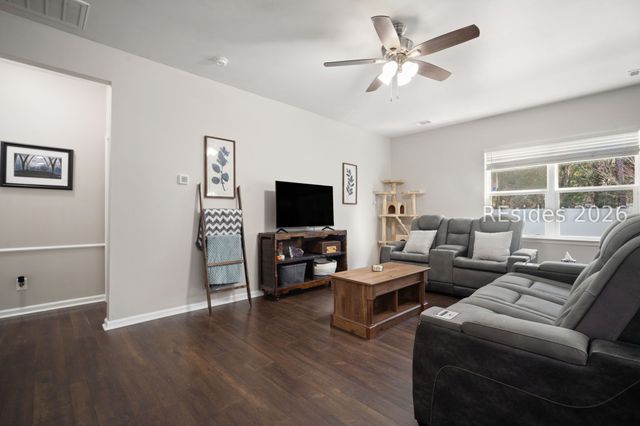 10 Coosawhatchie Way, Beaufort, SC 29906