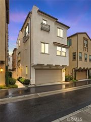 11238 N Mission Heights Drive, San Fernando, CA 91345