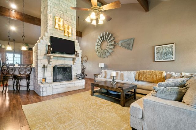 1200 Soda Springs Road, Millsap, TX 76066