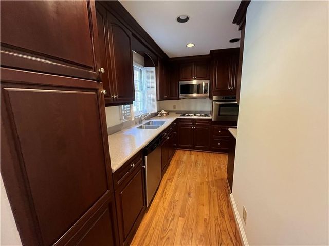 3512 Paces NW Place, Atlanta, GA 30327