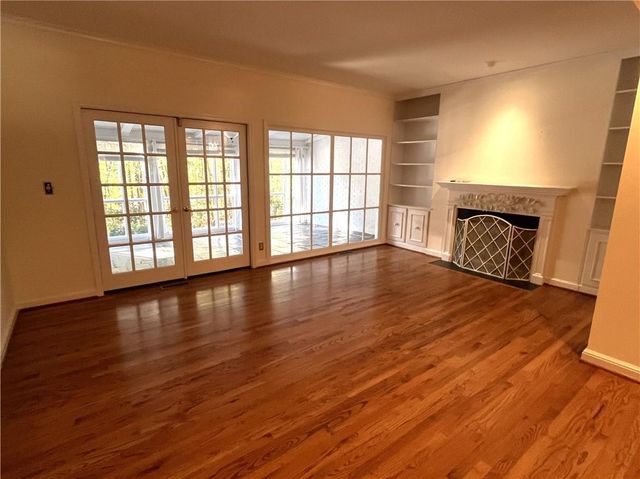 3512 Paces NW Place, Atlanta, GA 30327