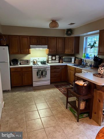 8603 ROCKY GAP CT, Lorton, VA 22079