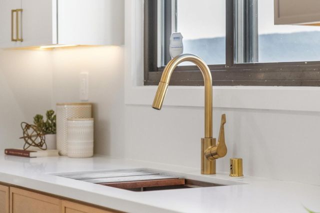 550 Verducci Drive, Daly City, CA 94015