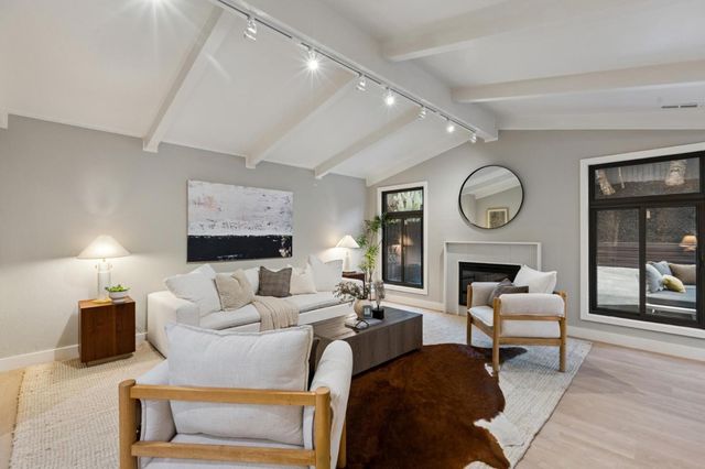 550 Verducci Drive, Daly City, CA 94015