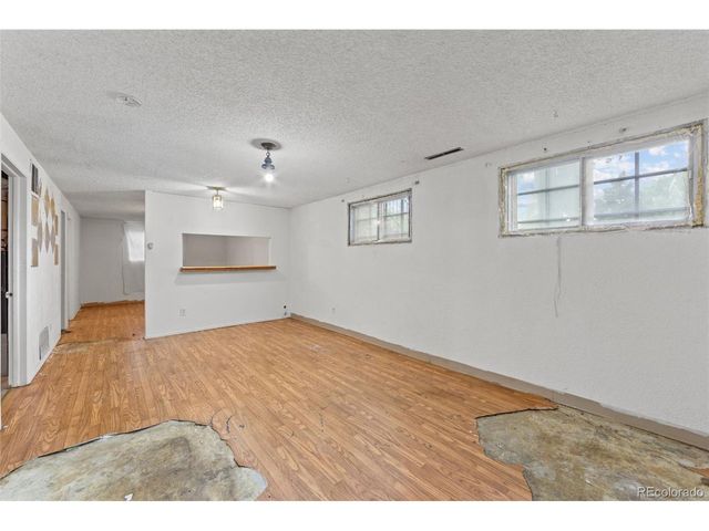 717 S Cedar St, Colorado Springs, CO 80903