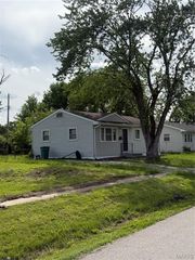 28 School Street, Cahokia, IL 62206