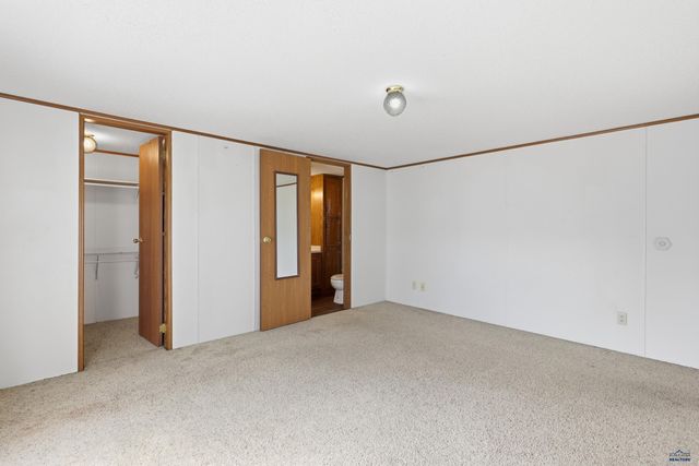 713 SHARLOW DR, Rapid City, SD 57701