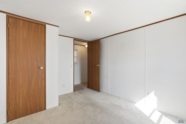713 SHARLOW DR, Rapid City, SD 57701