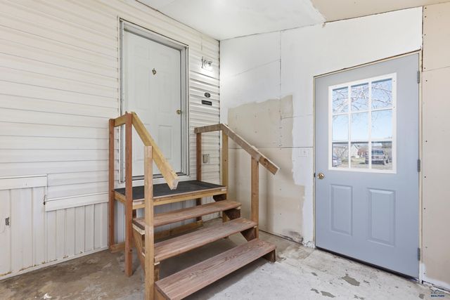 713 SHARLOW DR, Rapid City, SD 57701