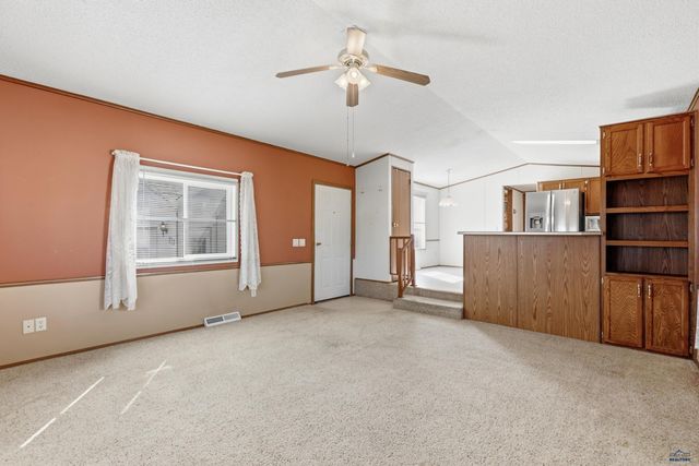 713 SHARLOW DR, Rapid City, SD 57701