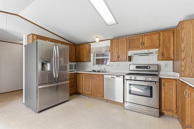 713 SHARLOW DR, Rapid City, SD 57701