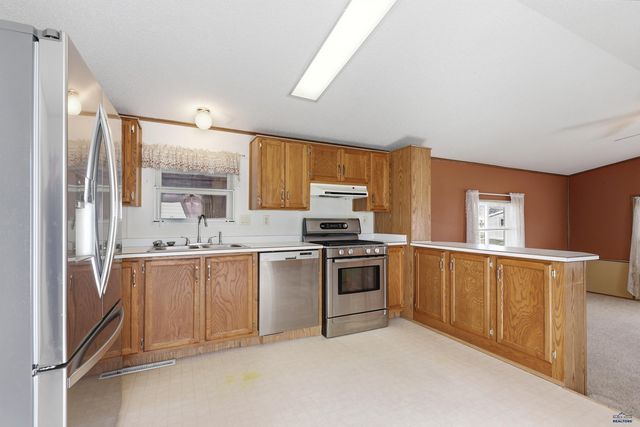 713 SHARLOW DR, Rapid City, SD 57701
