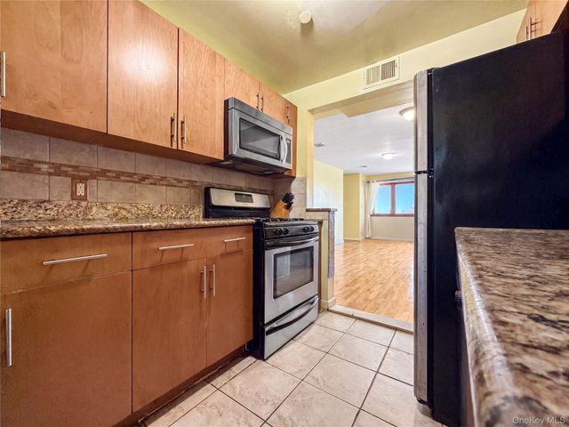 339 Avenue P 6B, Brooklyn, NY 11204